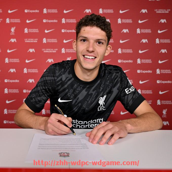 问鼎娱乐官方网站-世俱杯比赛用球设计特点及技术创新点介绍